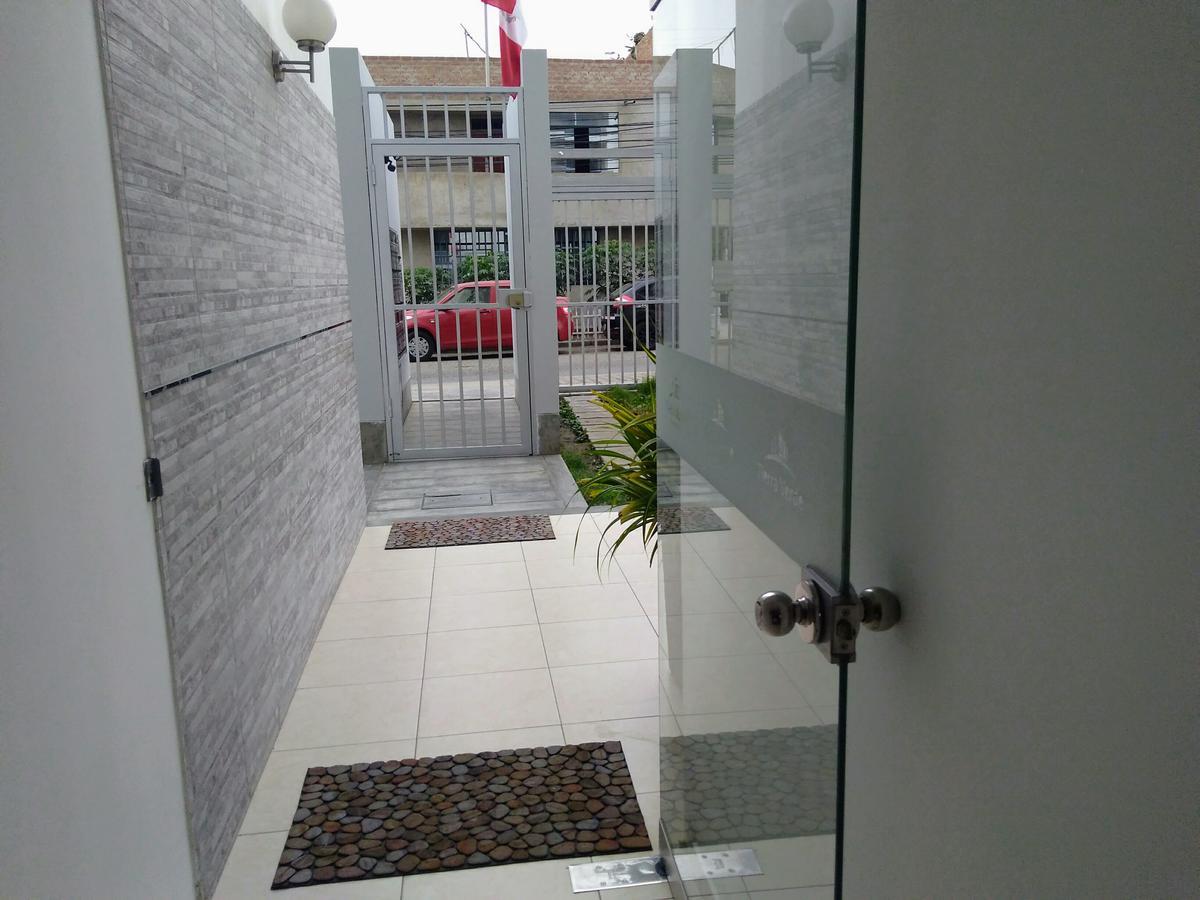 En El Centro Con Cochera Trujillo Ngoại thất bức ảnh